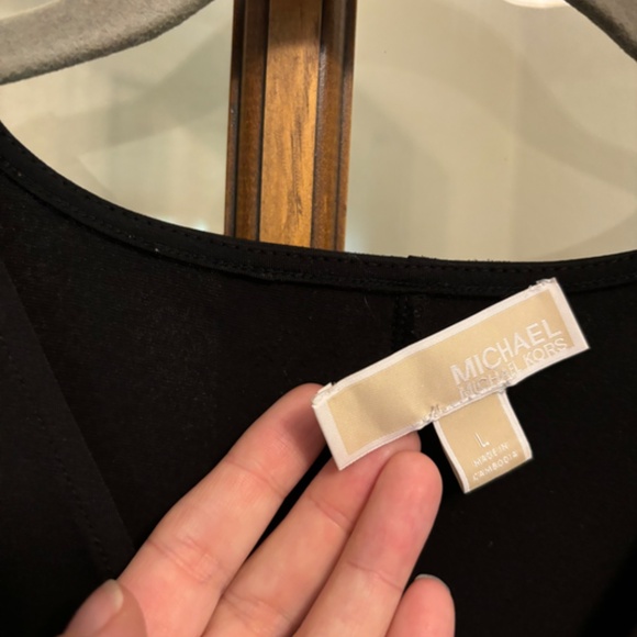 Michael Kors Butterfly Sleeve Black Top with Gold Zipper, Size L - Picture 3 of 8